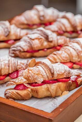 Strawberry croissant 